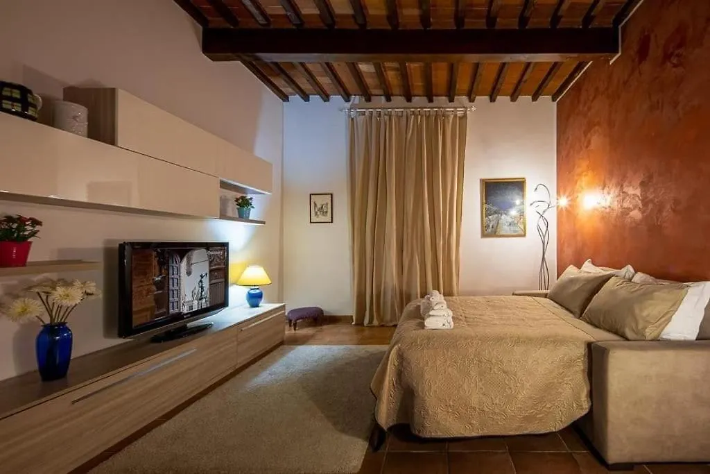 Santa Rosa Apartment - Oltrarno Florence