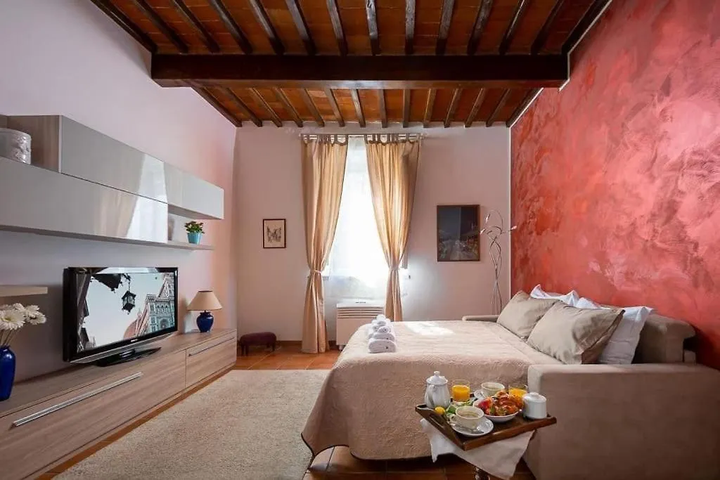 Santa Rosa Apartment - Oltrarno Florence